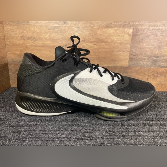 Nike Zoom Freak 4 TB Mens 14 Black White DO9679-002 Athletic Basketball Shoes - Picture 7 of 15